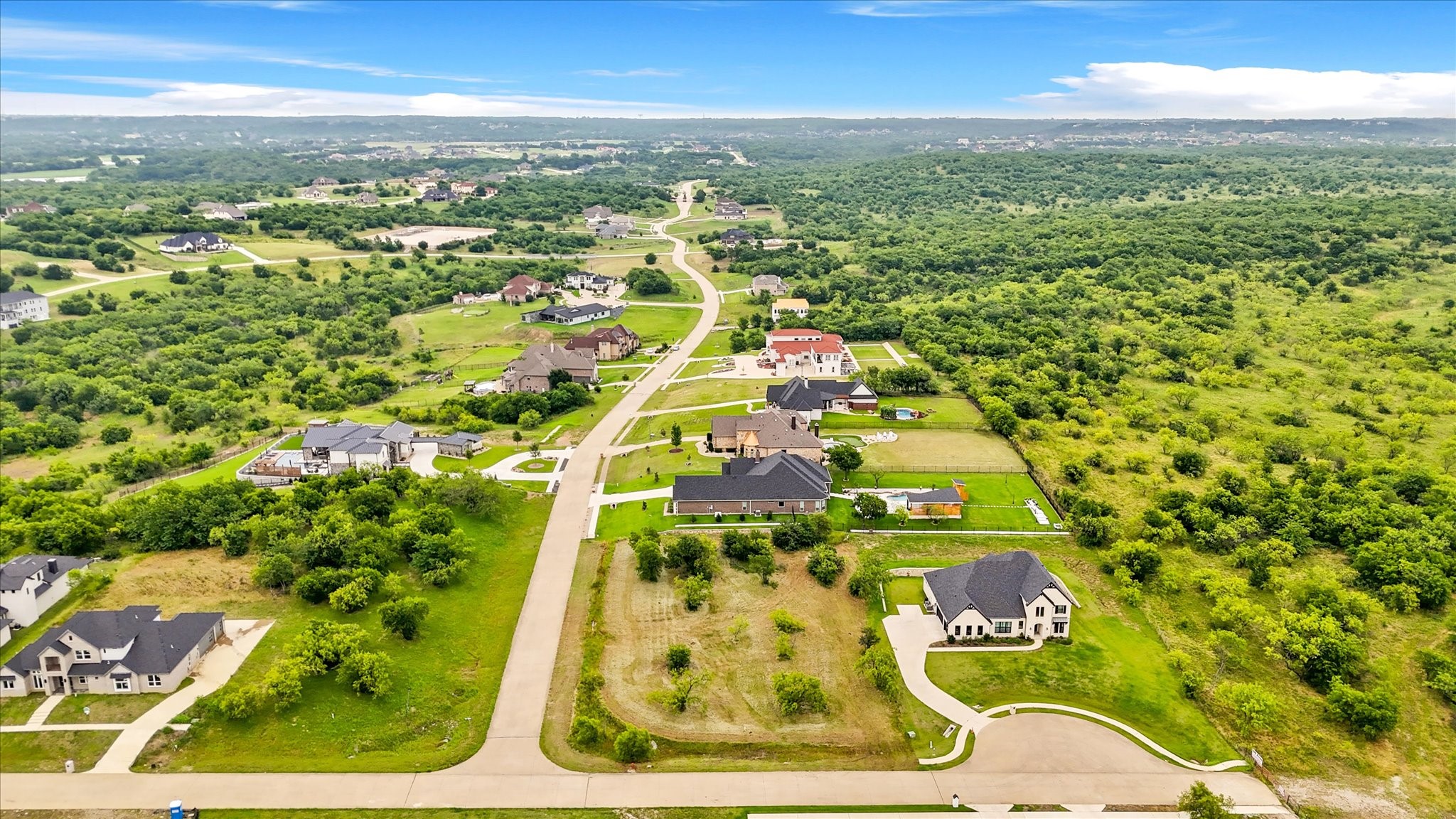 1098 Periwinkle Court Grand Prairie TX 75104