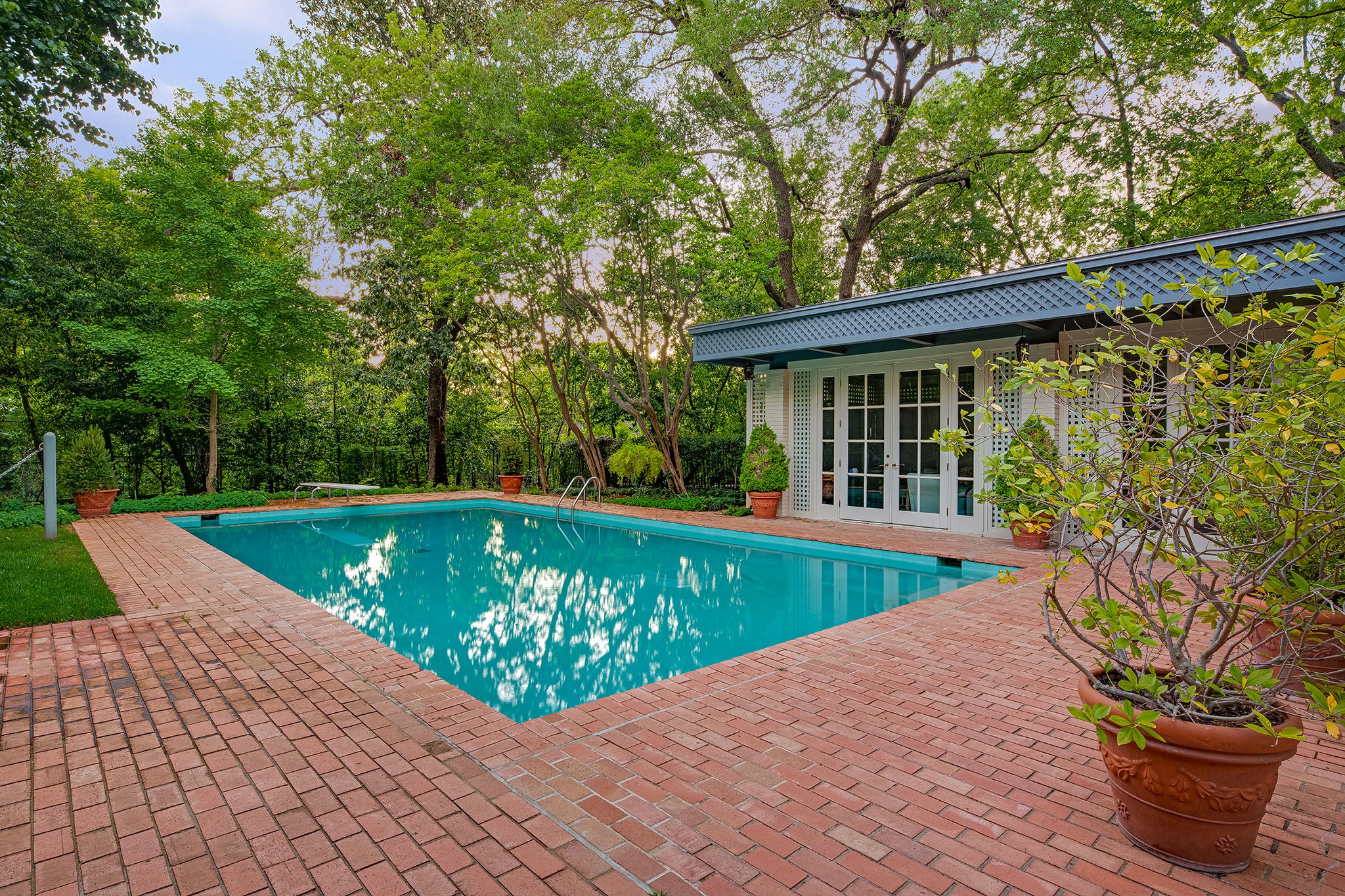 5007 Seneca Drive Dallas TX 75209