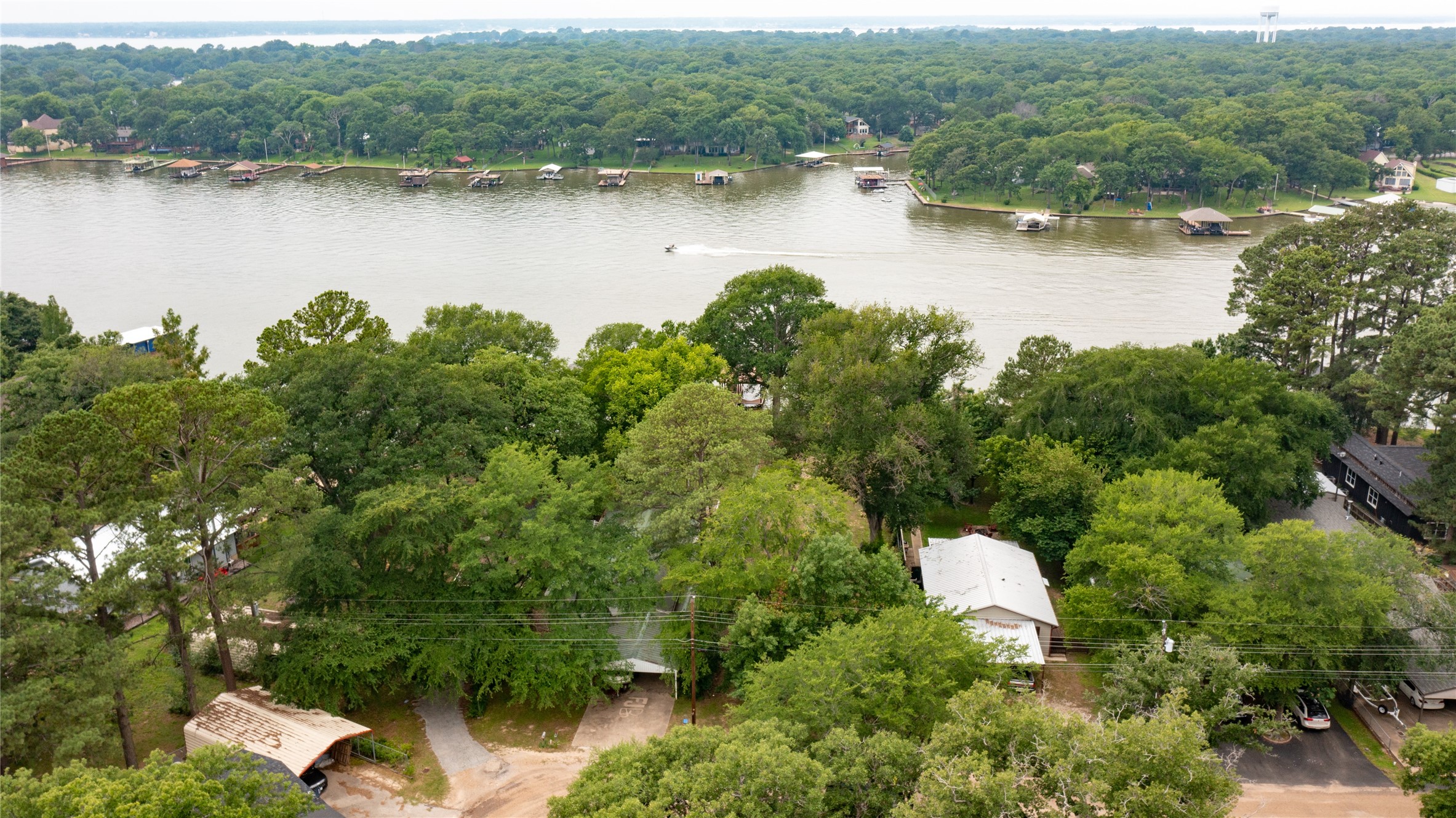 198 Thunderbird Drive Mabank TX 75156