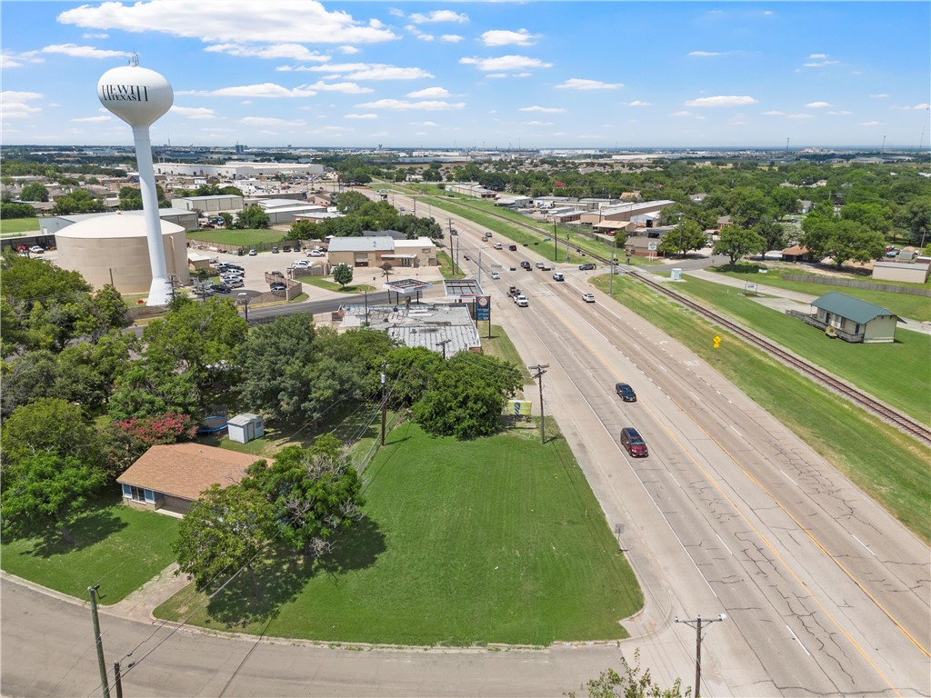 319 S Hewitt Drive Hewitt TX 76643