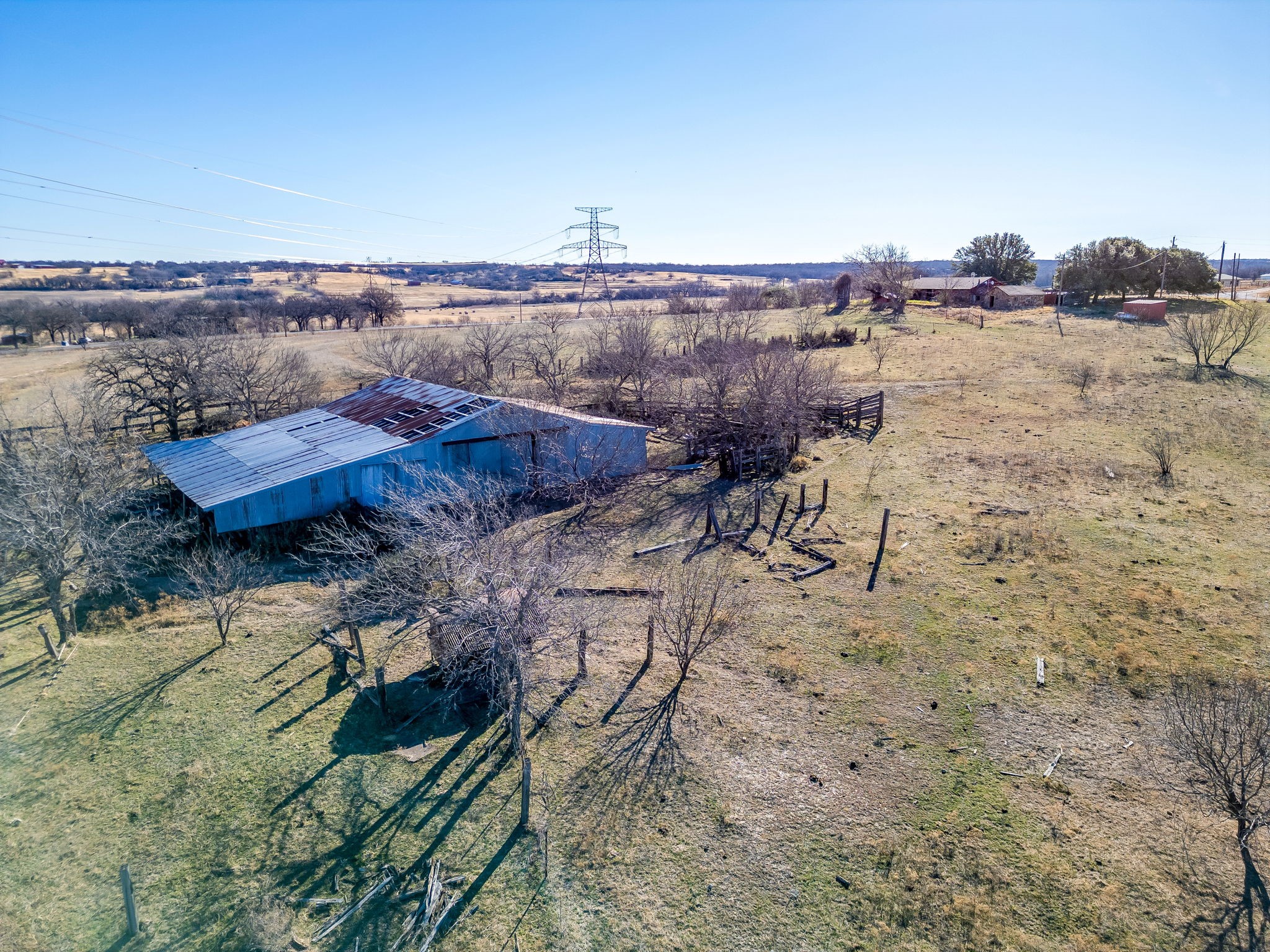 168 County Road 3850 Poolville TX 76487