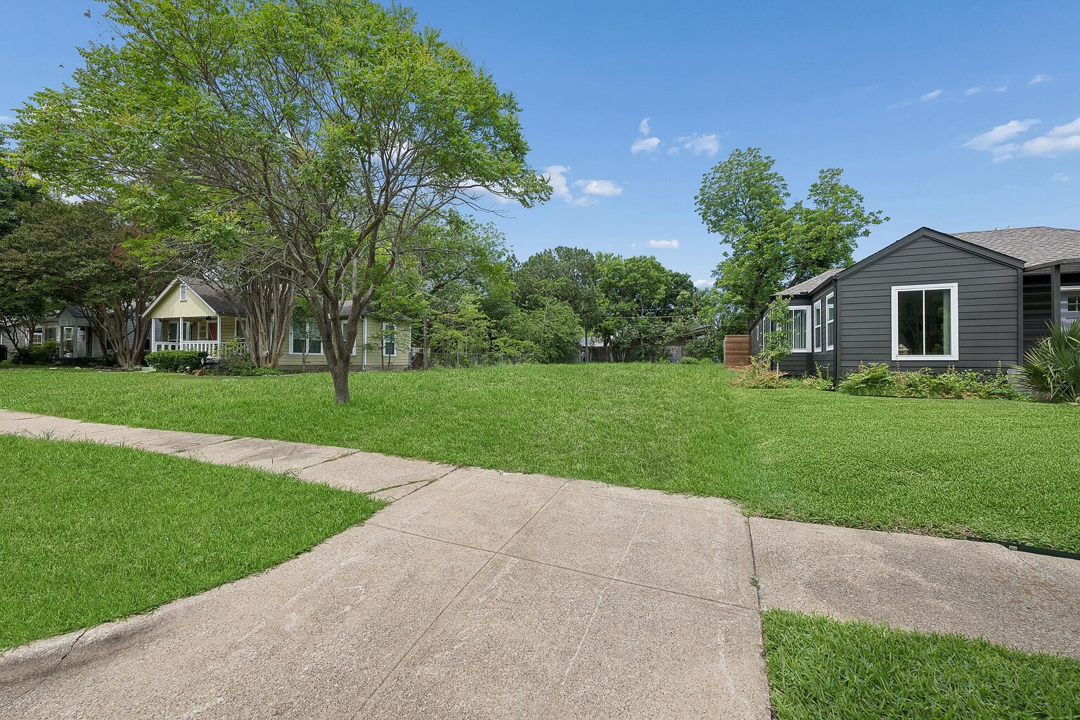 8819 Redondo Drive Dallas TX 75218
