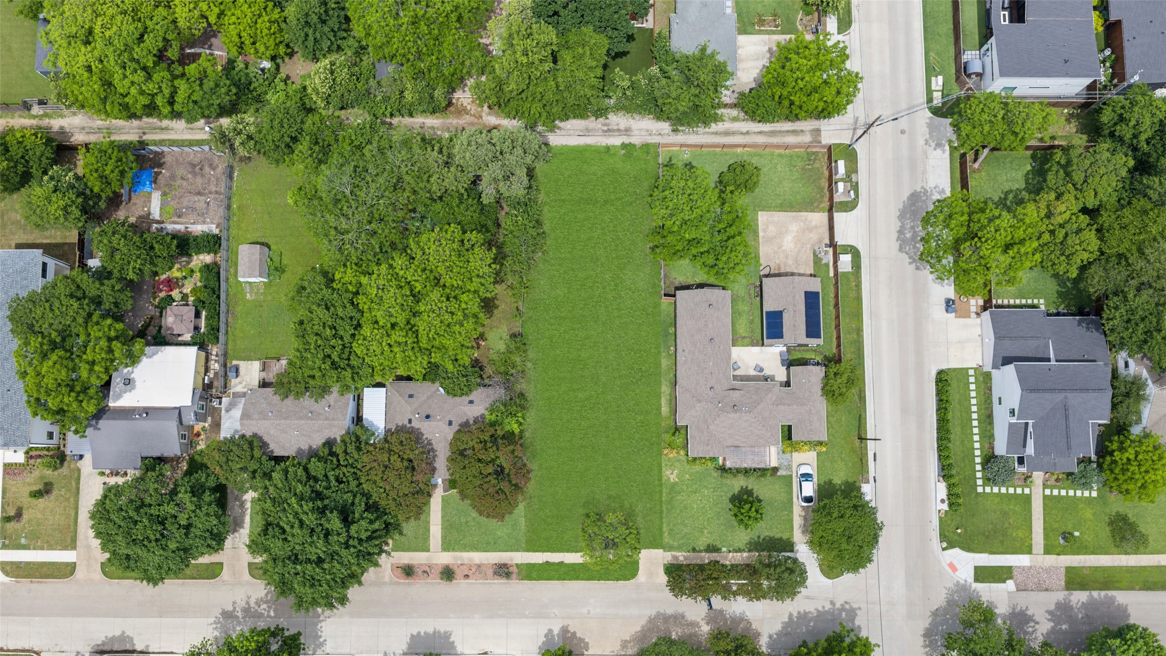 8819 Redondo Drive Dallas TX 75218