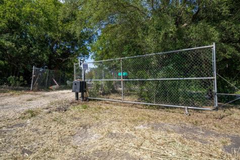 1065 Bluff Springs Road Ferris TX 75125