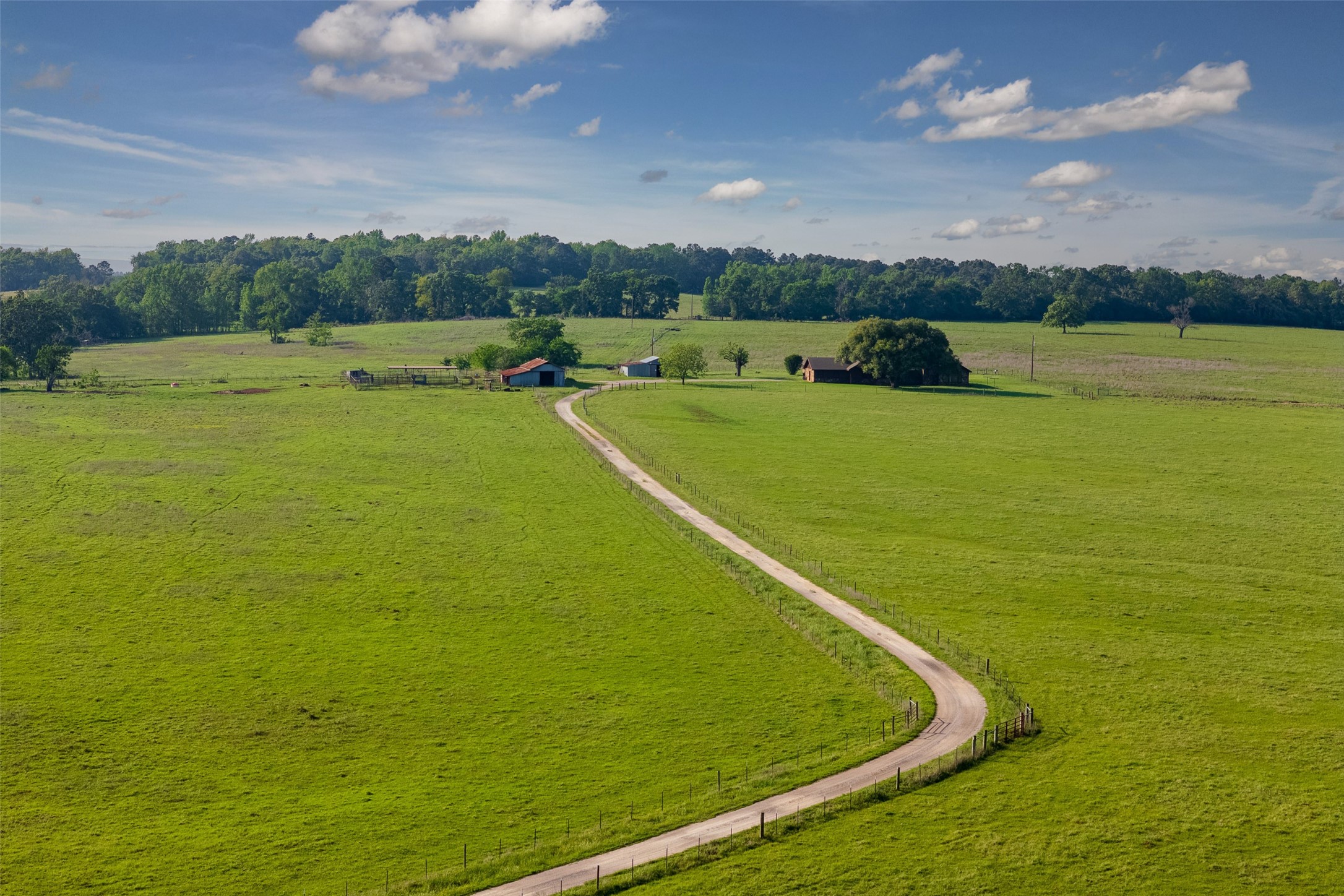 14803 Farm To Market Road 322 Elkhart TX 75839