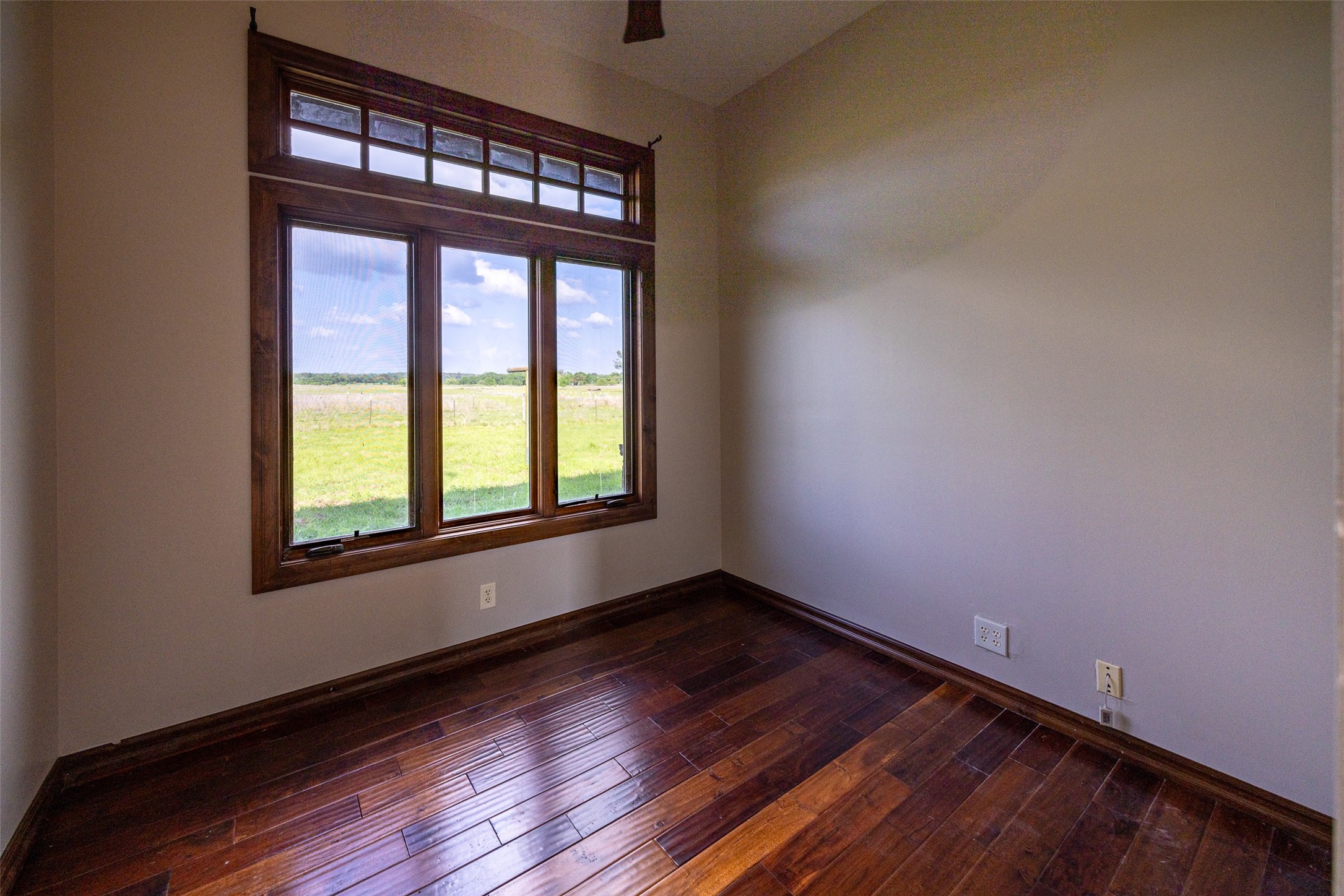 14803 Farm To Market Road 322 Elkhart TX 75839