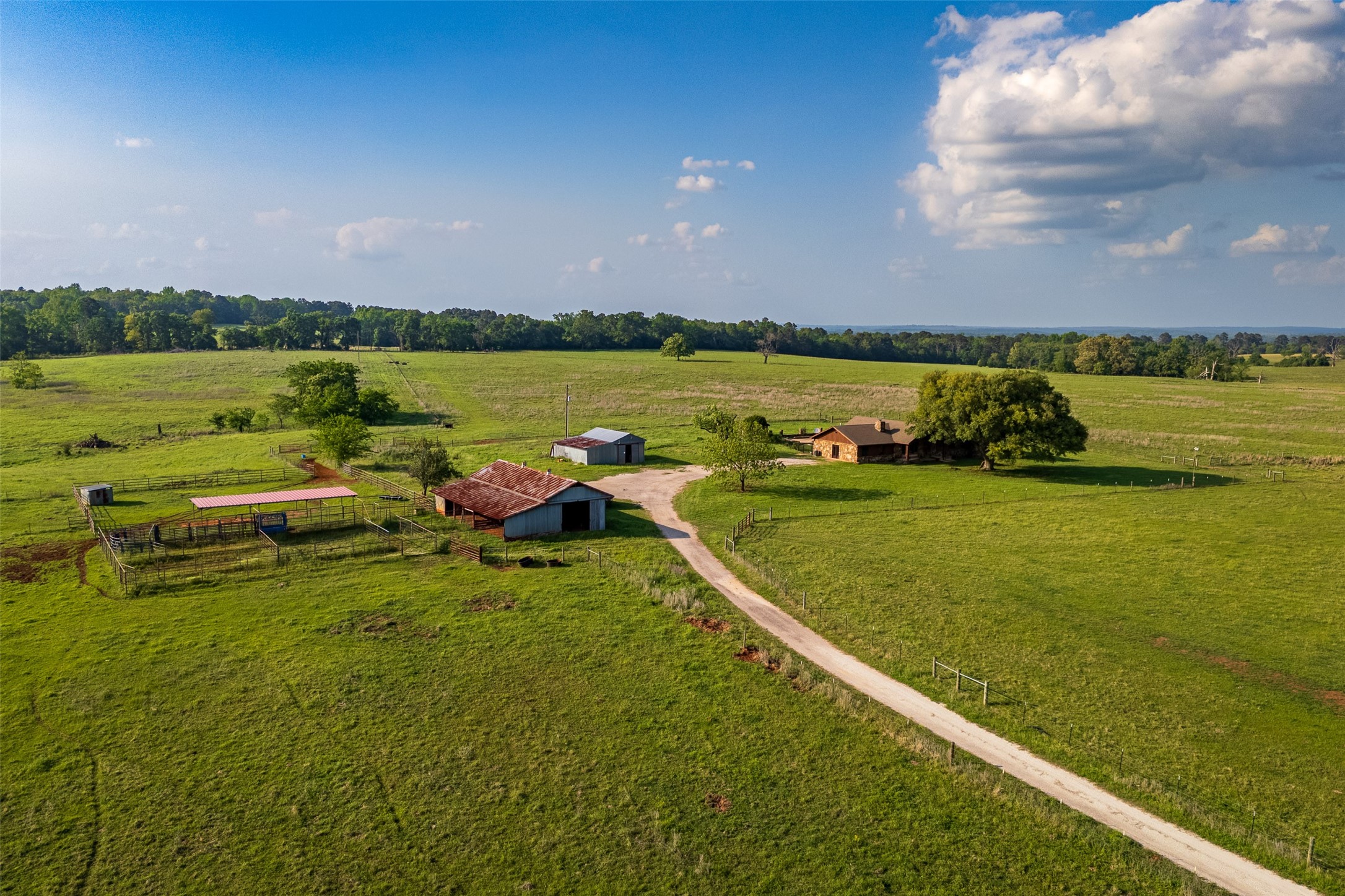 14803 Farm To Market Road 322 Elkhart TX 75839