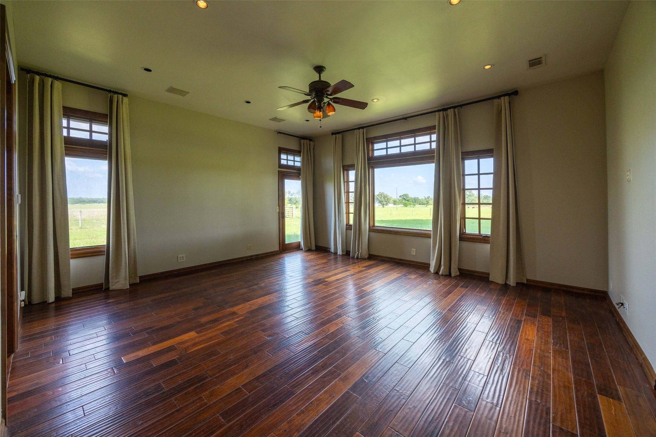 14803 Farm To Market Road 322 Elkhart TX 75839