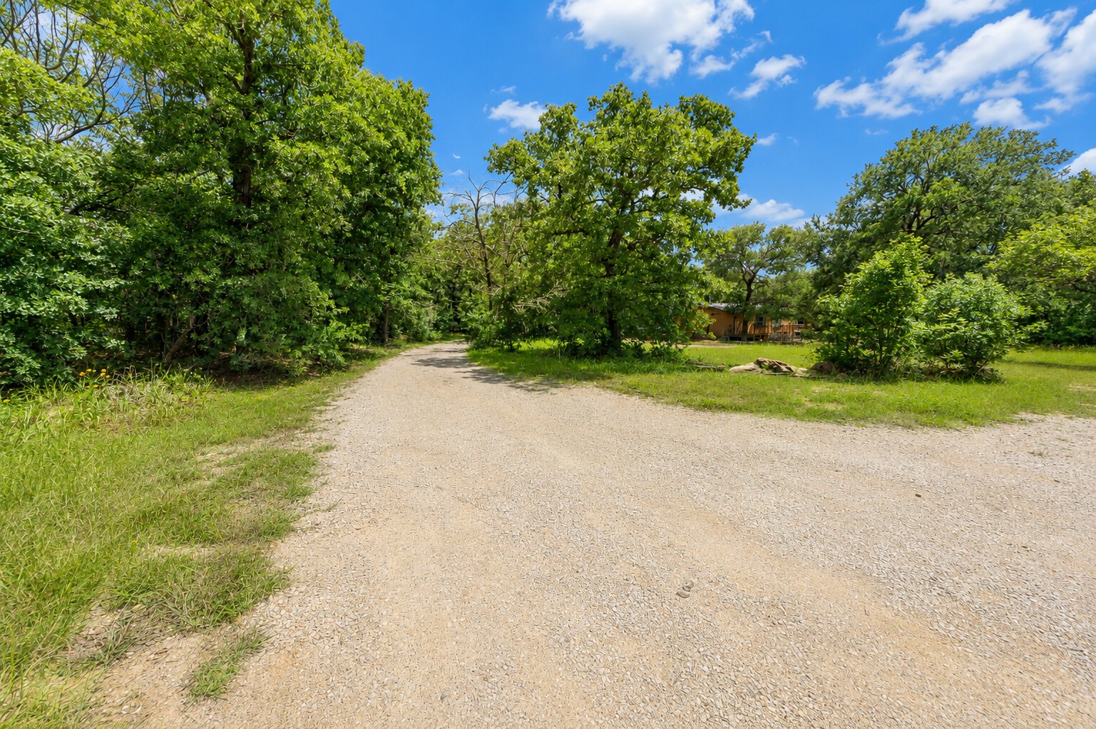 289 County Road 1661 Chico TX 76431