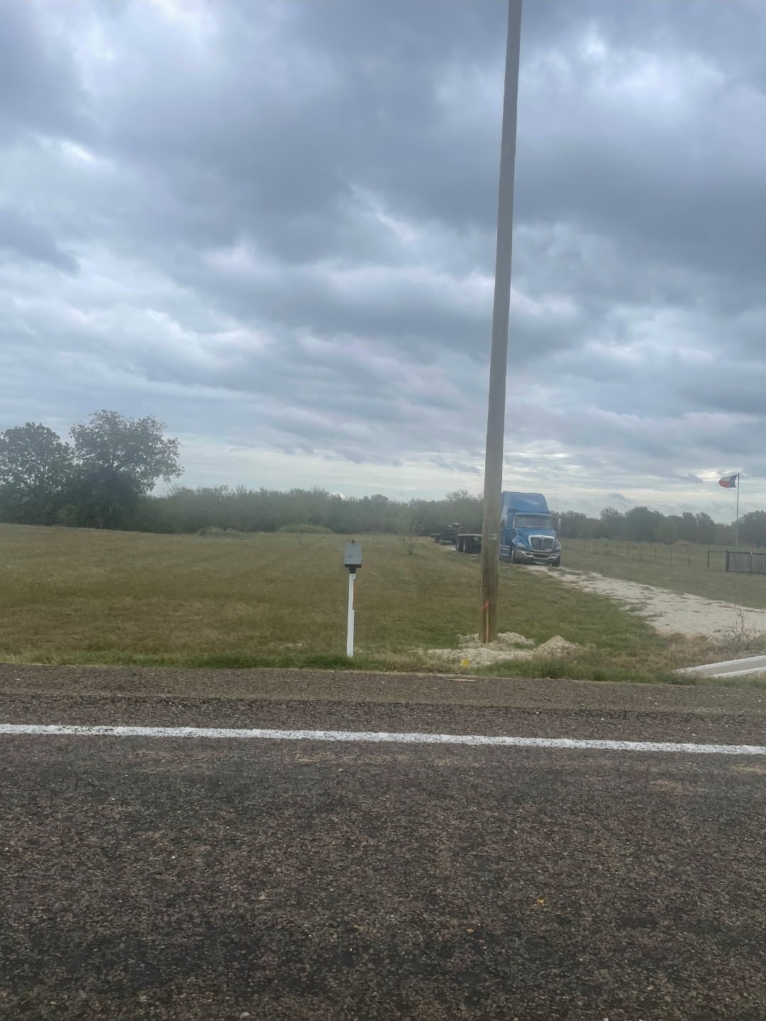 307 N Spikes Road Corsicana TX 75110