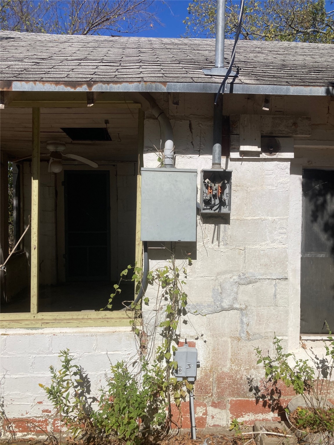 1605 County Road 429 Cleburne TX 76031
