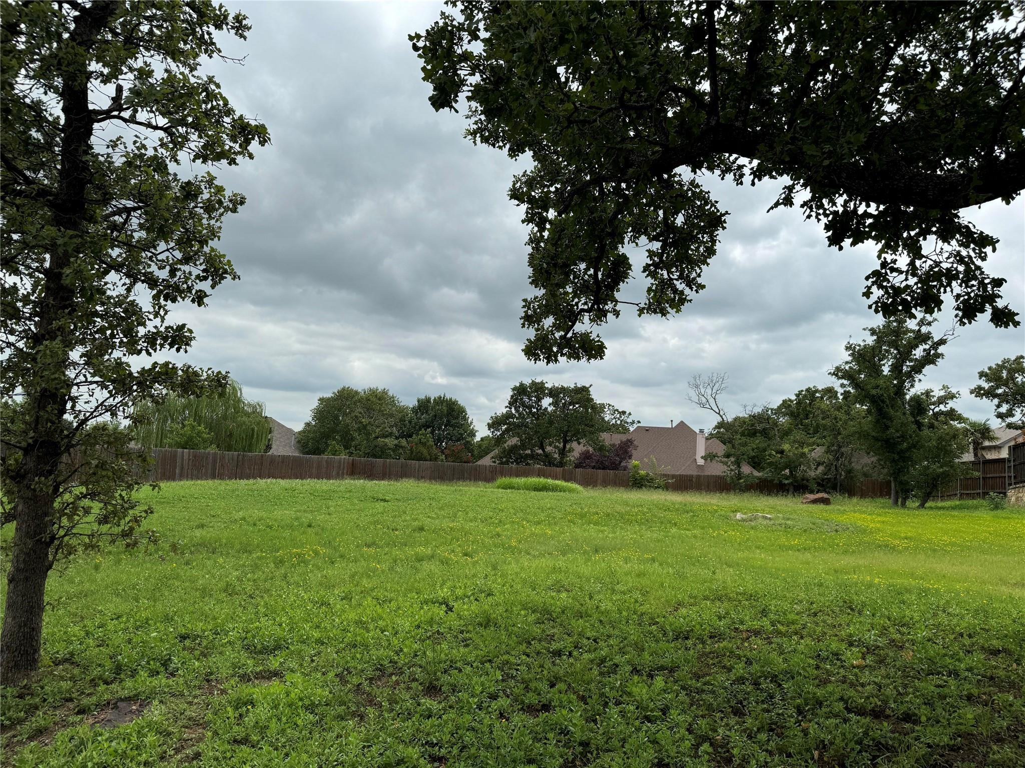 905 Crown Court Burleson TX 76028
