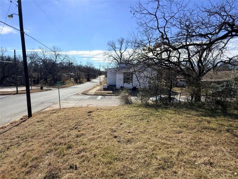 501 W Walker Street Denison TX 75020
