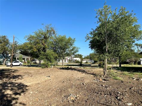 315 W Cedar Street Coleman TX 76834