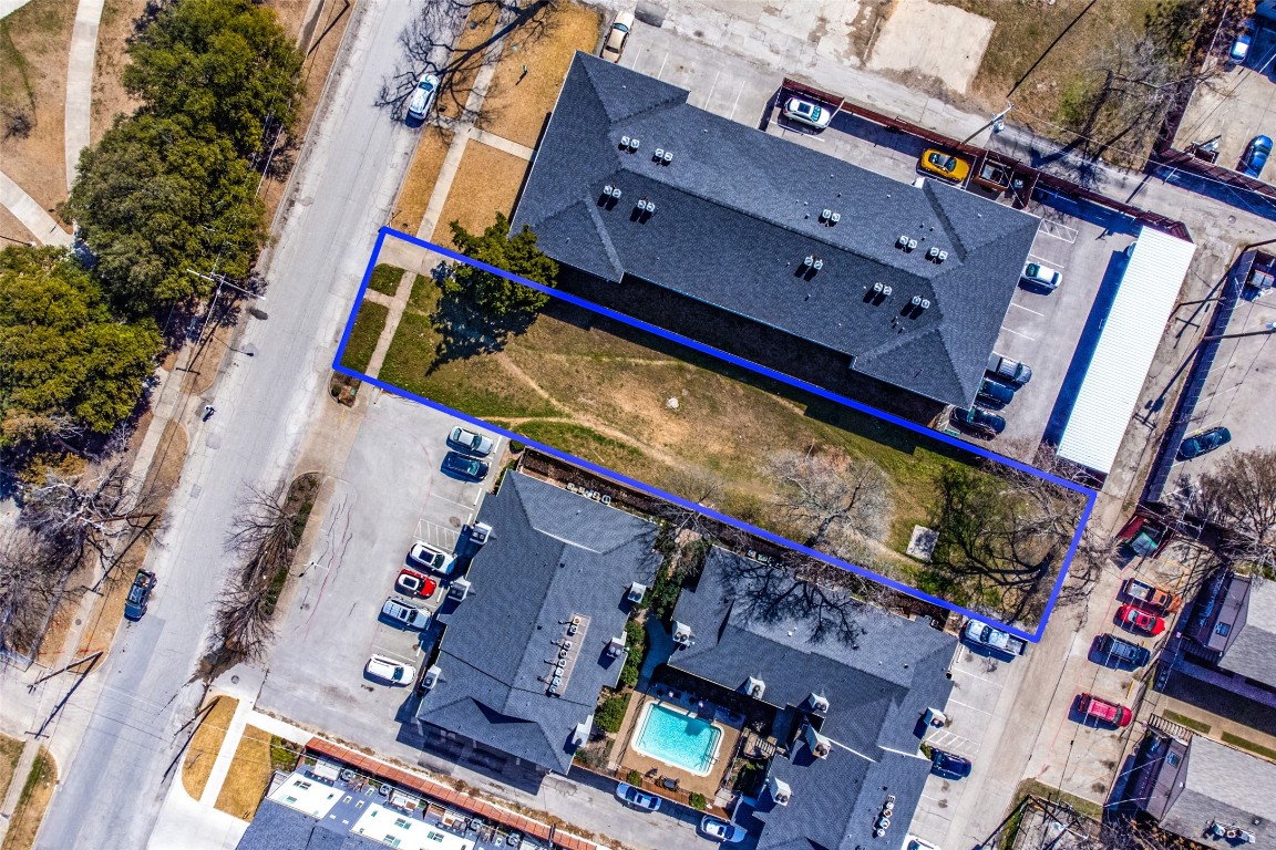 1425 N Garrett Avenue Dallas TX 75206