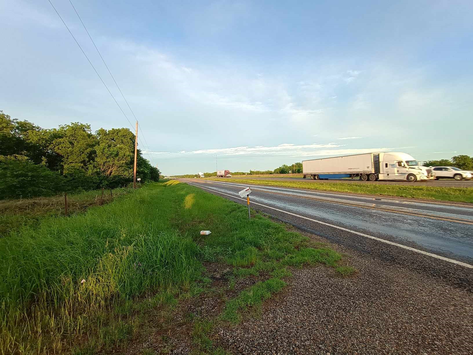 5330 E I- 30 Campbell TX 75422