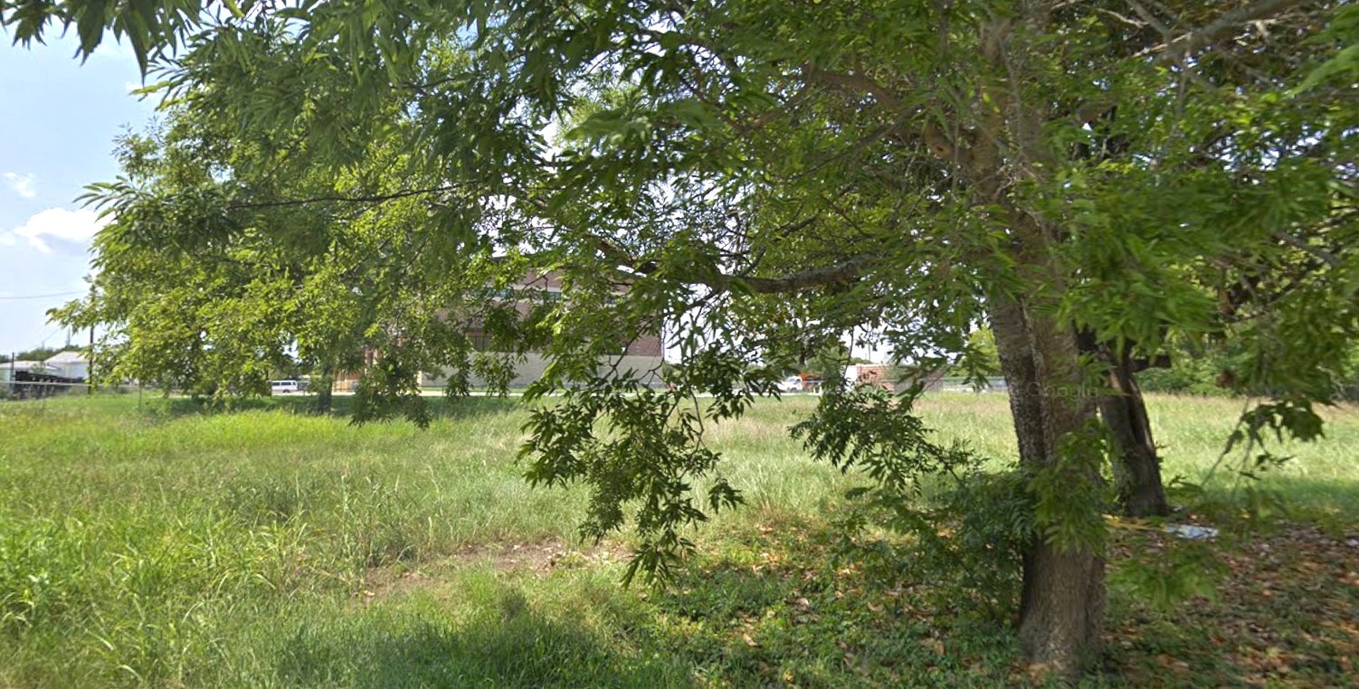 651 E 3rd Street Lancaster TX 75146