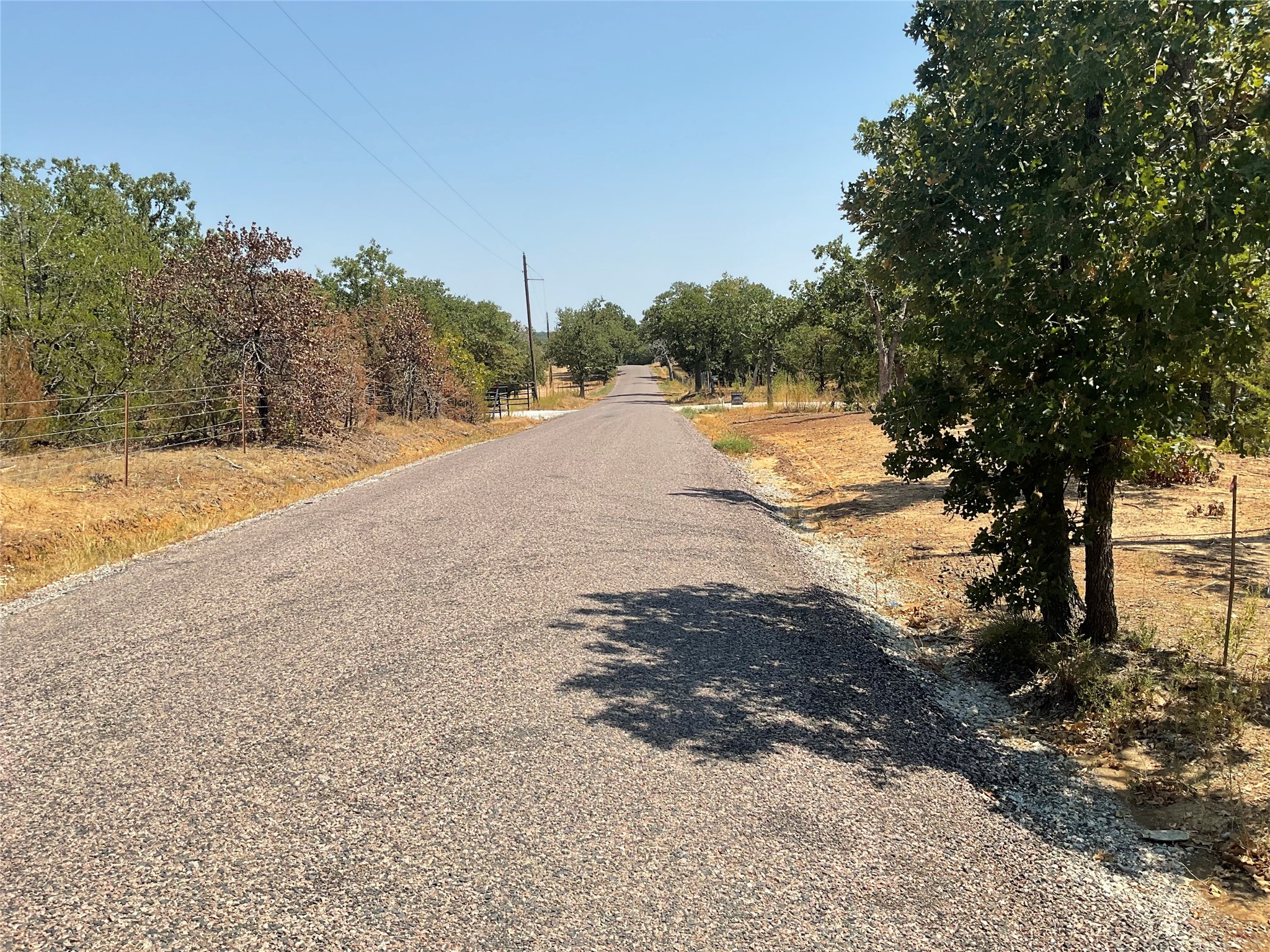 209 Red Top Road Valley View TX 76272