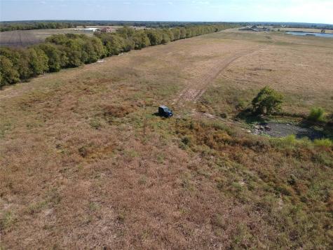5646 N Us Highway 69 Celeste TX 75423