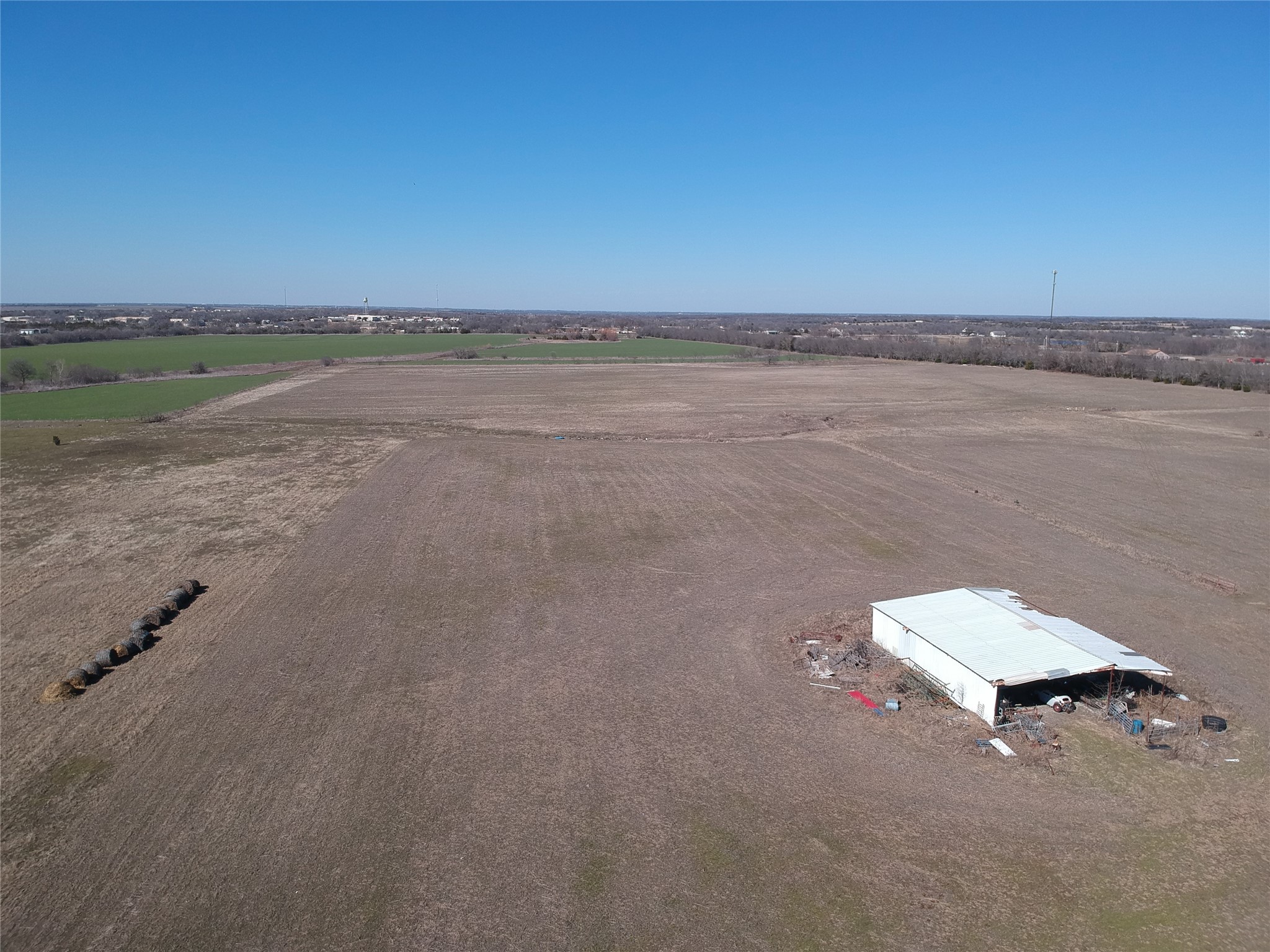 5646 N Us Highway 69 Celeste TX 75423