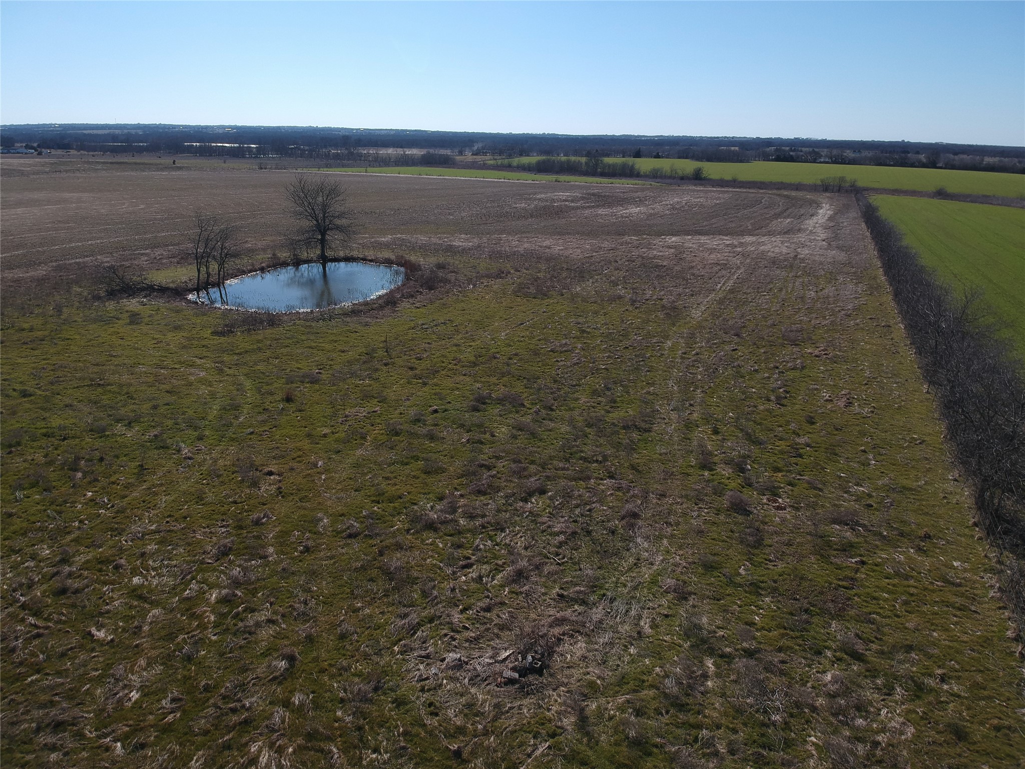 5646 N Us Highway 69 Celeste TX 75423