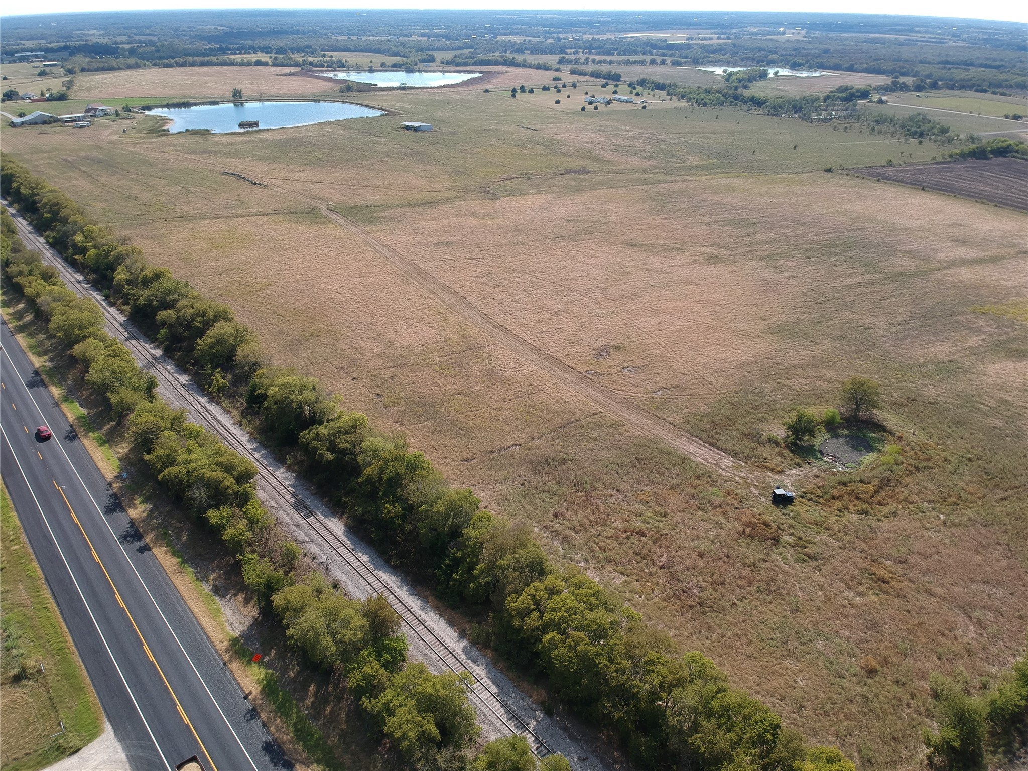 5646 N Us Highway 69 Celeste TX 75423