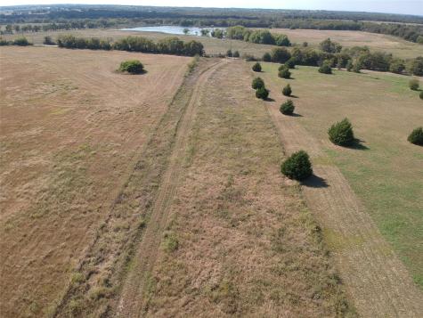 5646 N Us Highway 69 Celeste TX 75423