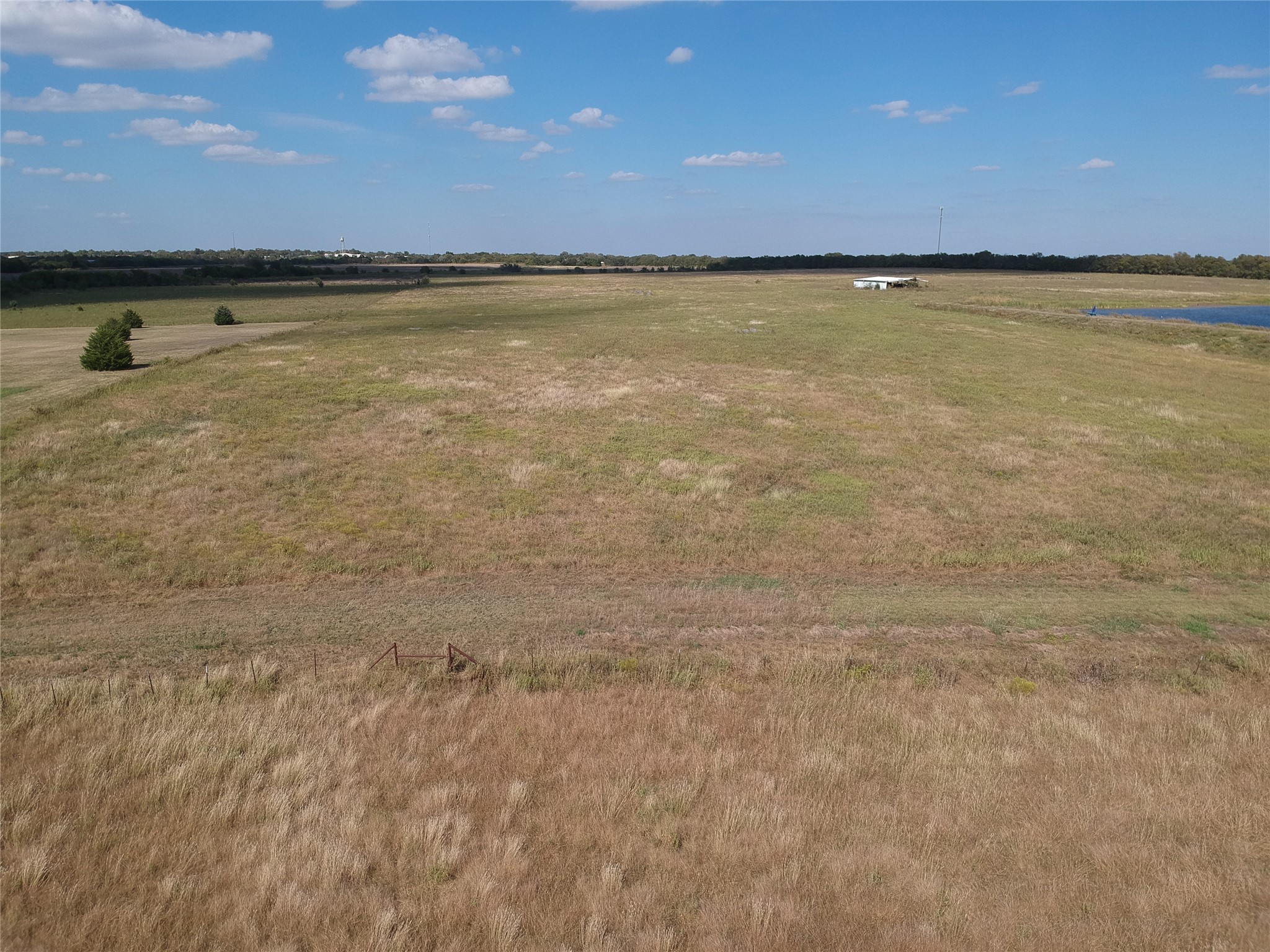 5646 N Us Highway 69 Celeste TX 75423