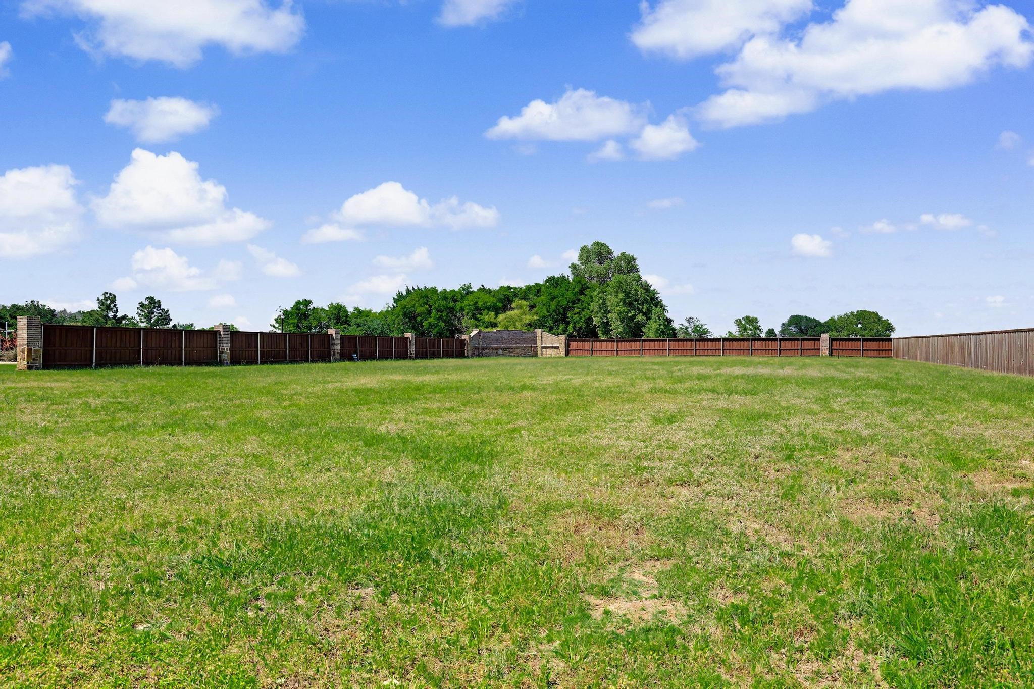 100 Chisolm Trail Pottsboro TX 75076