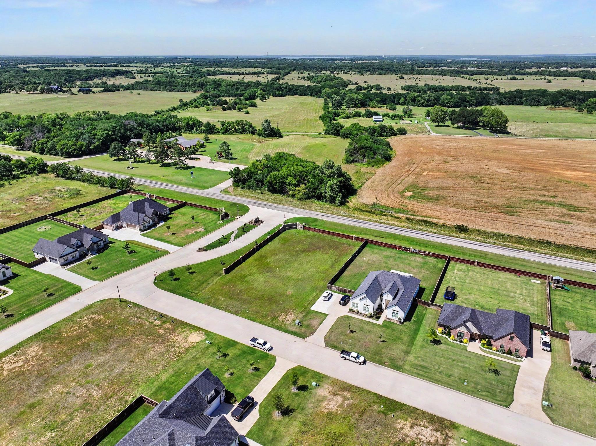 100 Chisolm Trail Pottsboro TX 75076