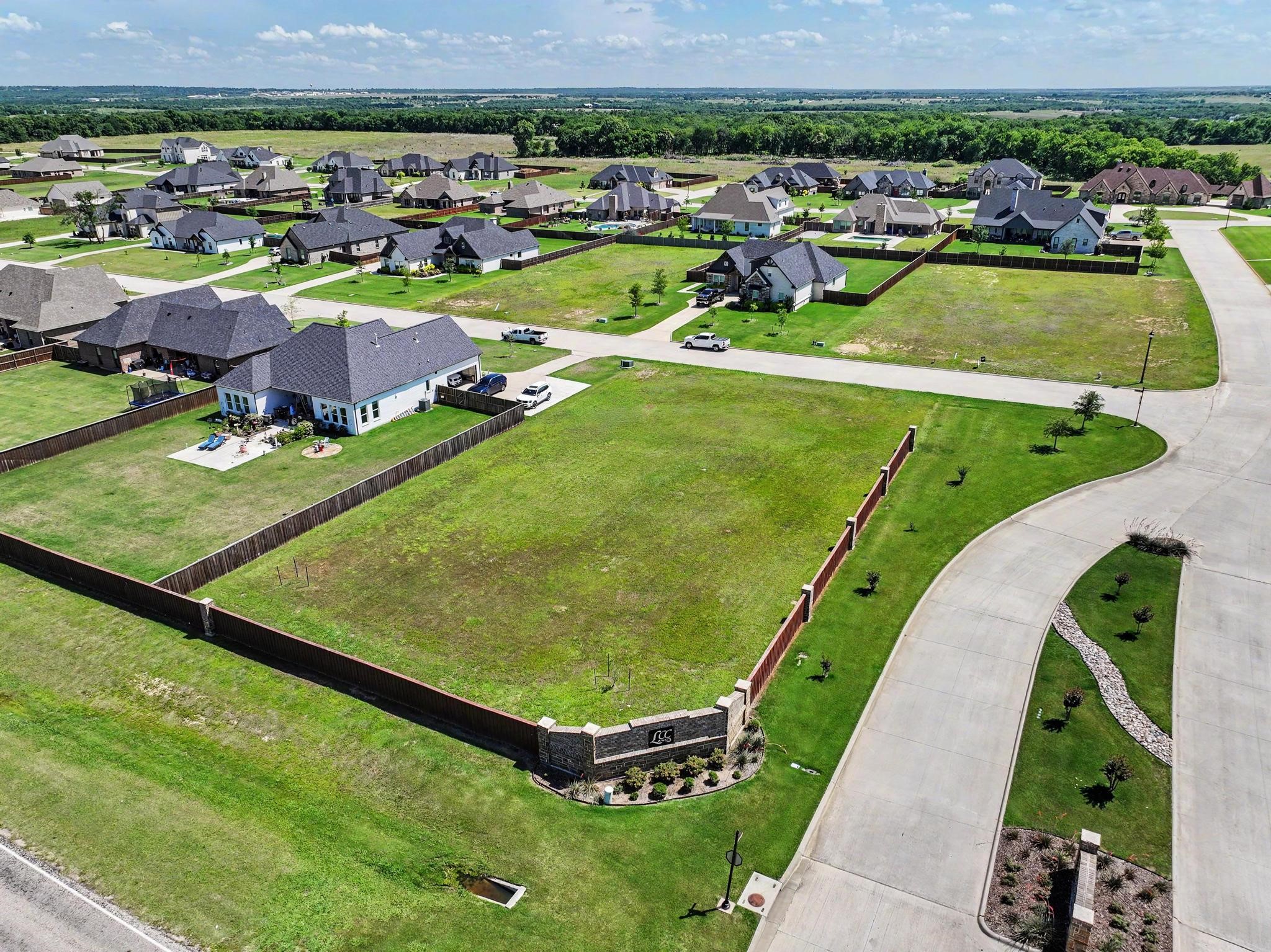 100 Chisolm Trail Pottsboro TX 75076