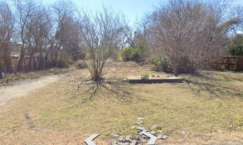 124 E 6th Street Lancaster TX 75146