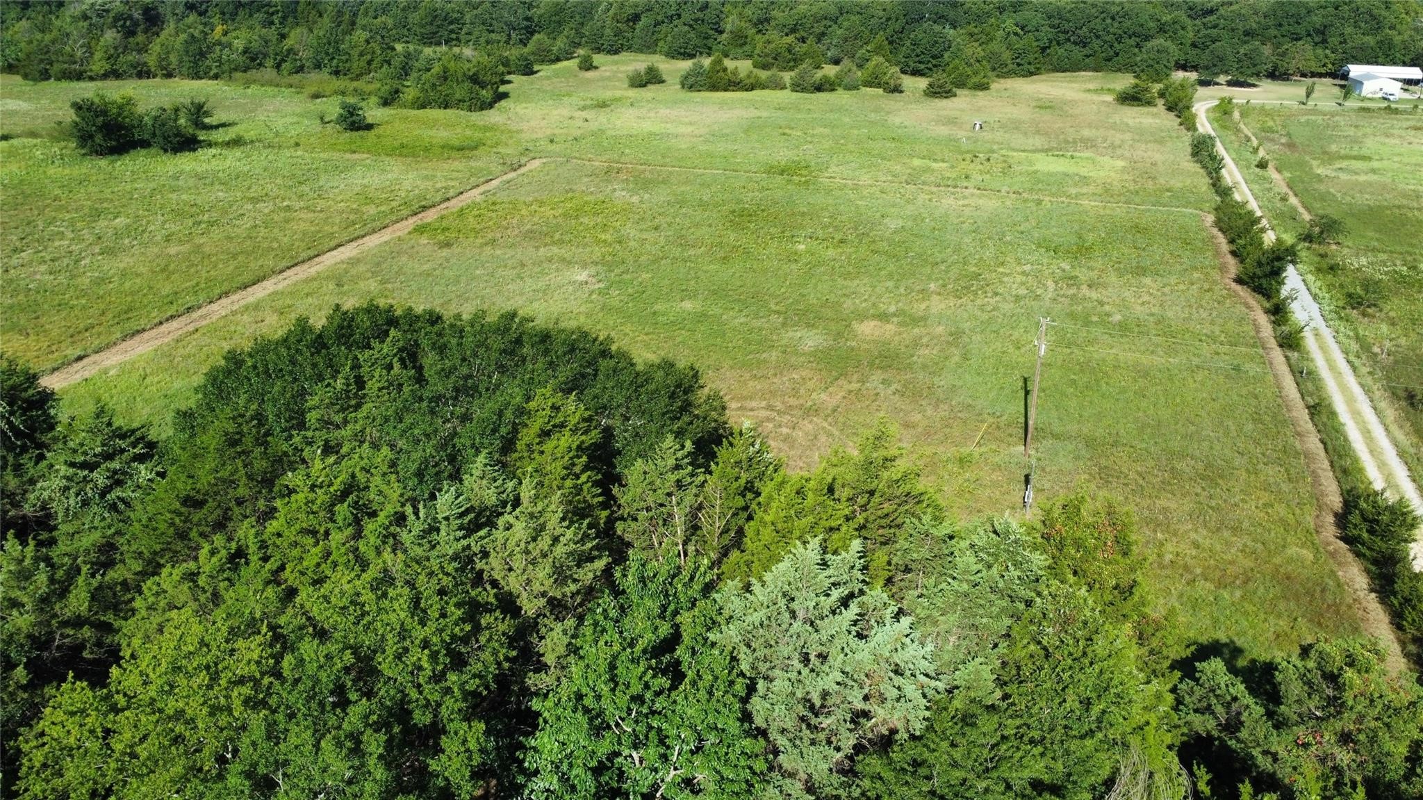 1979 County Road 1135 Ravenna TX 75476