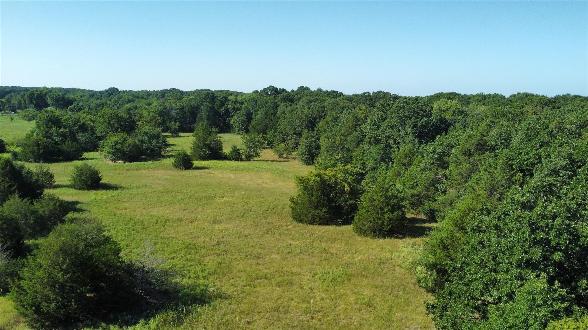 1979 County Road 1135 Ravenna TX 75476