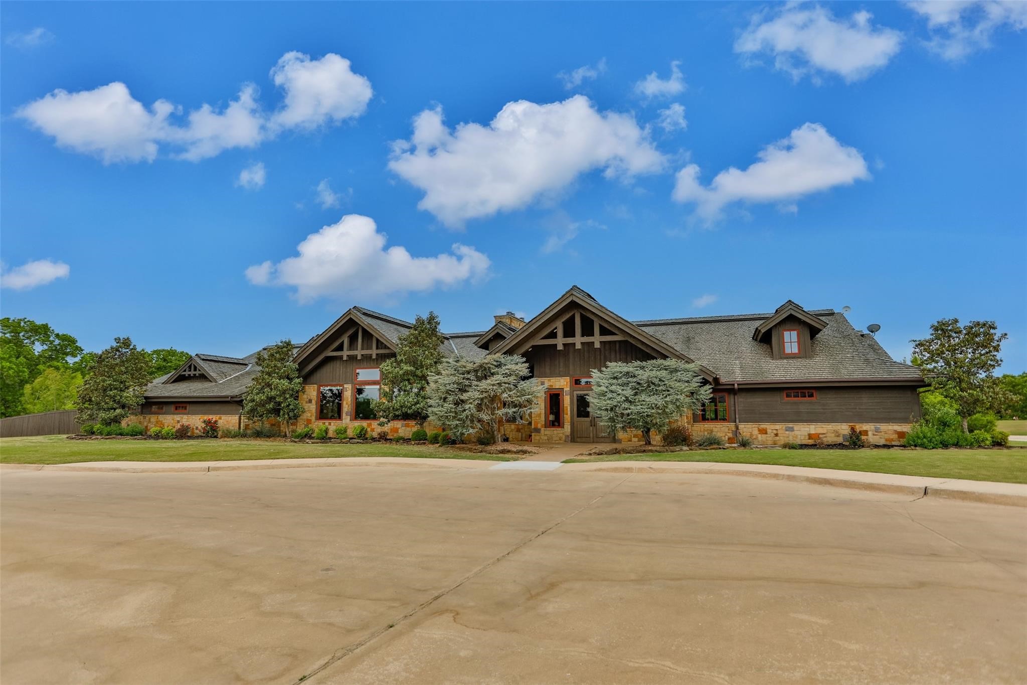 740 Palmilla Drive Gordonville TX 76245