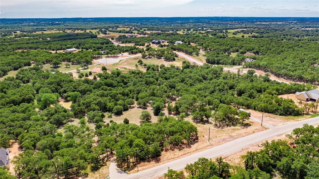 310 Rolling Bend Alvord TX 76225