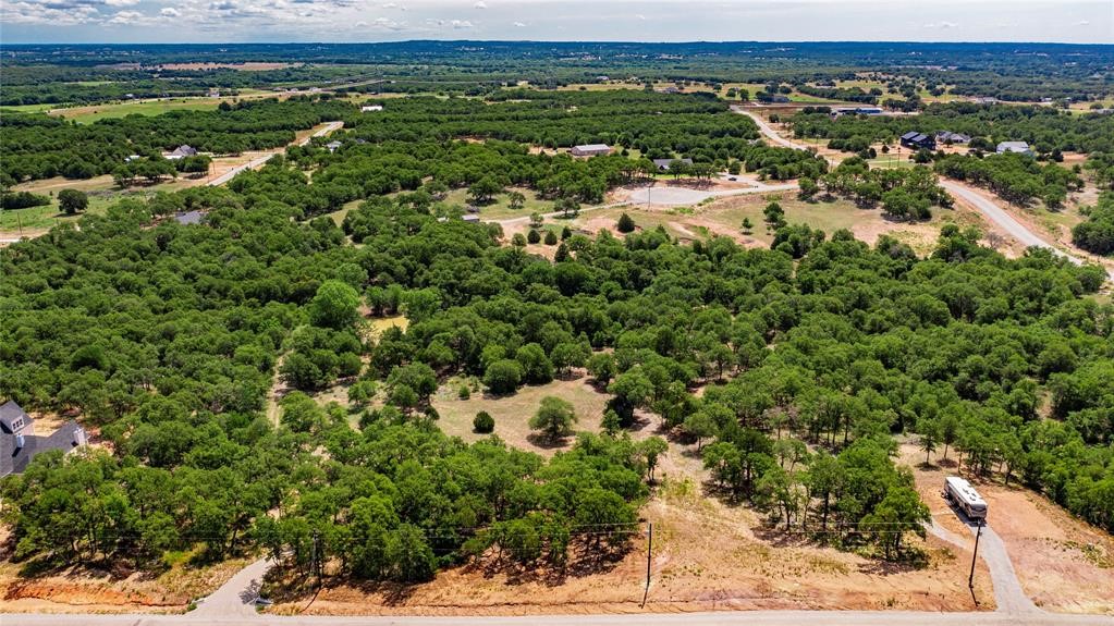 310 Rolling Bend Alvord TX 76225