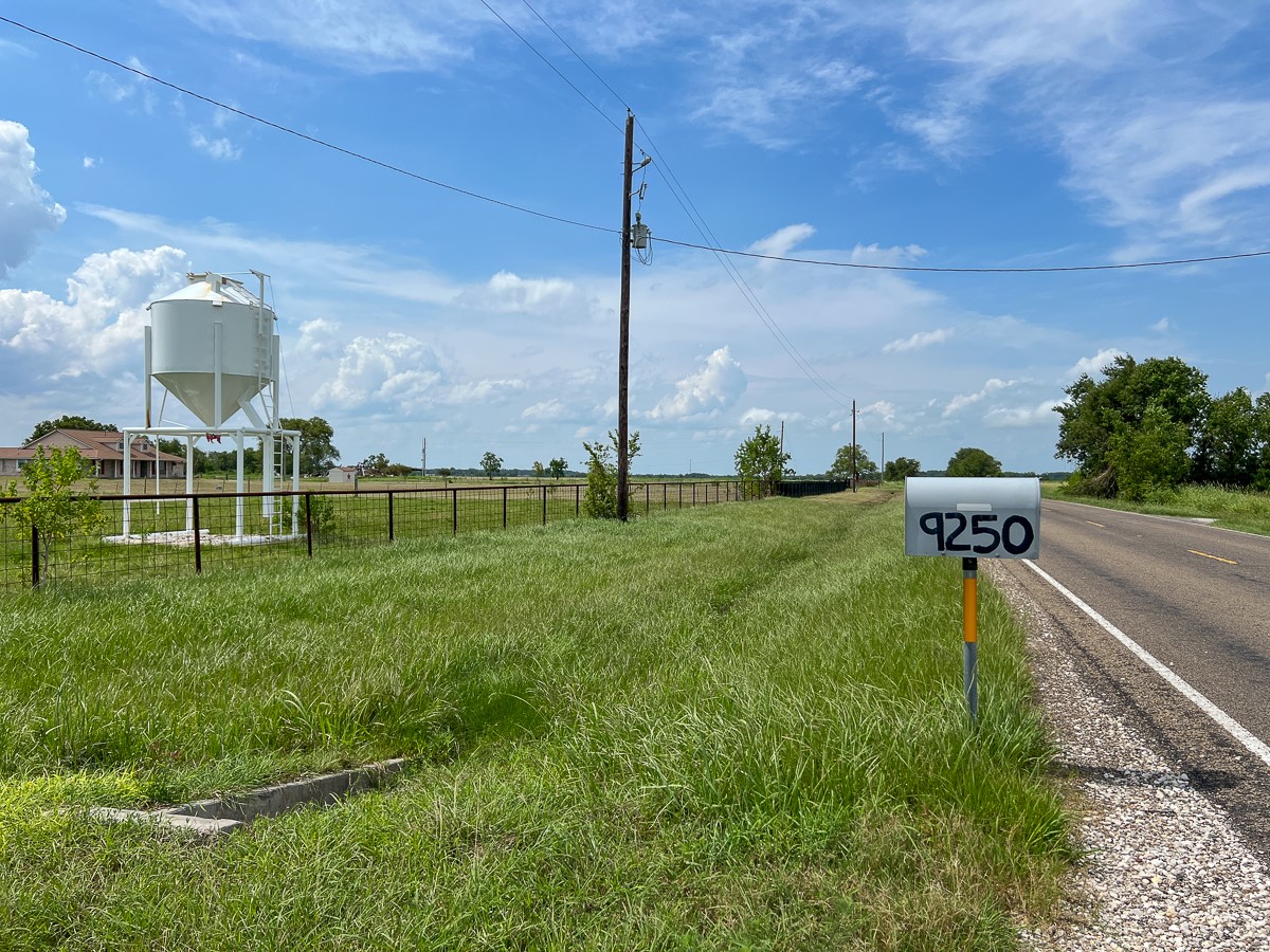 00 Fm 686 Dayton TX 77535