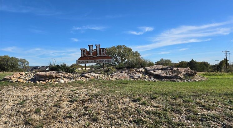 240 Rolling Hills Boulevard Alvord TX 76225
