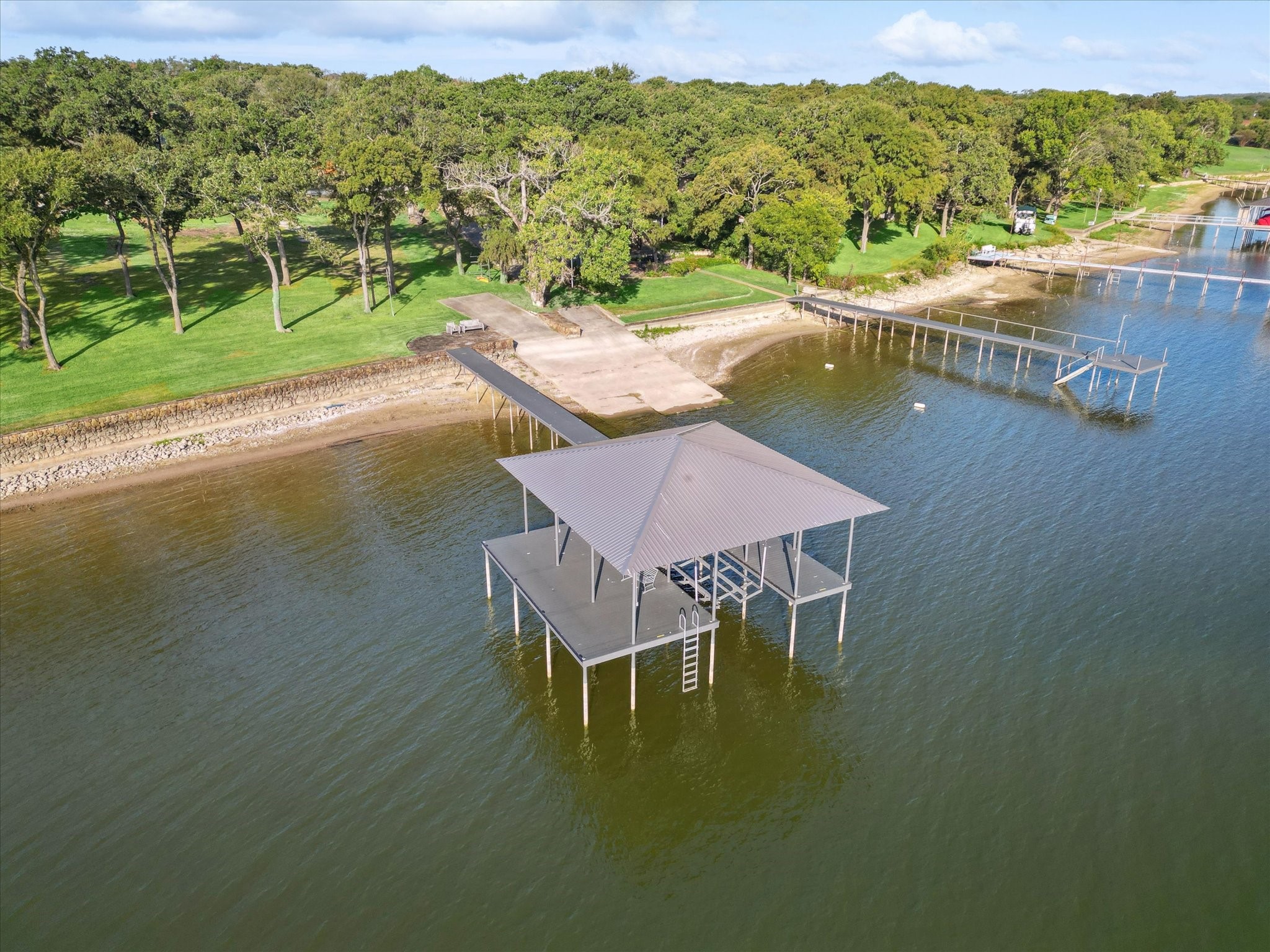 12424 Lake Forest Drive Azle TX 76020