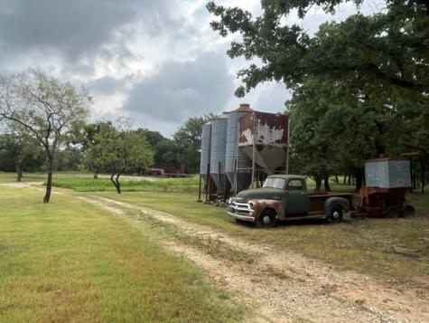 3739 Cr 2160 Iredell TX 76649
