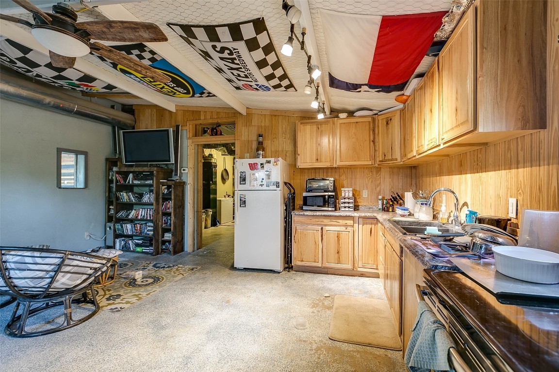 Na Cox Road Robert Lee TX 76945