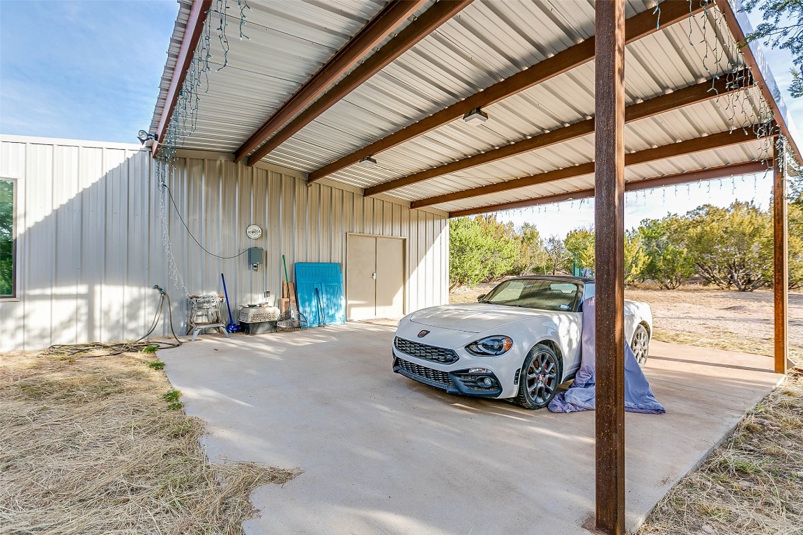 Na Cox Road Robert Lee TX 76945
