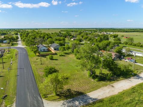 108 N Park Street Itasca TX 76055