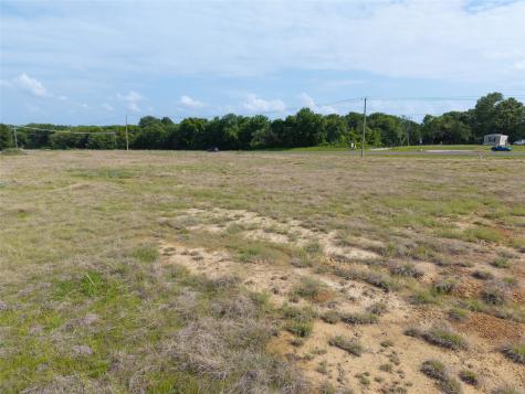 762 E Main Street Gun Barrel City TX 75156