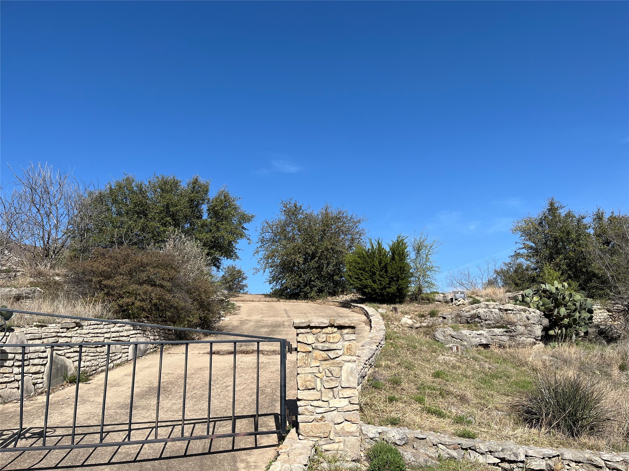 105 Hells Gate Point Strawn TX 76475