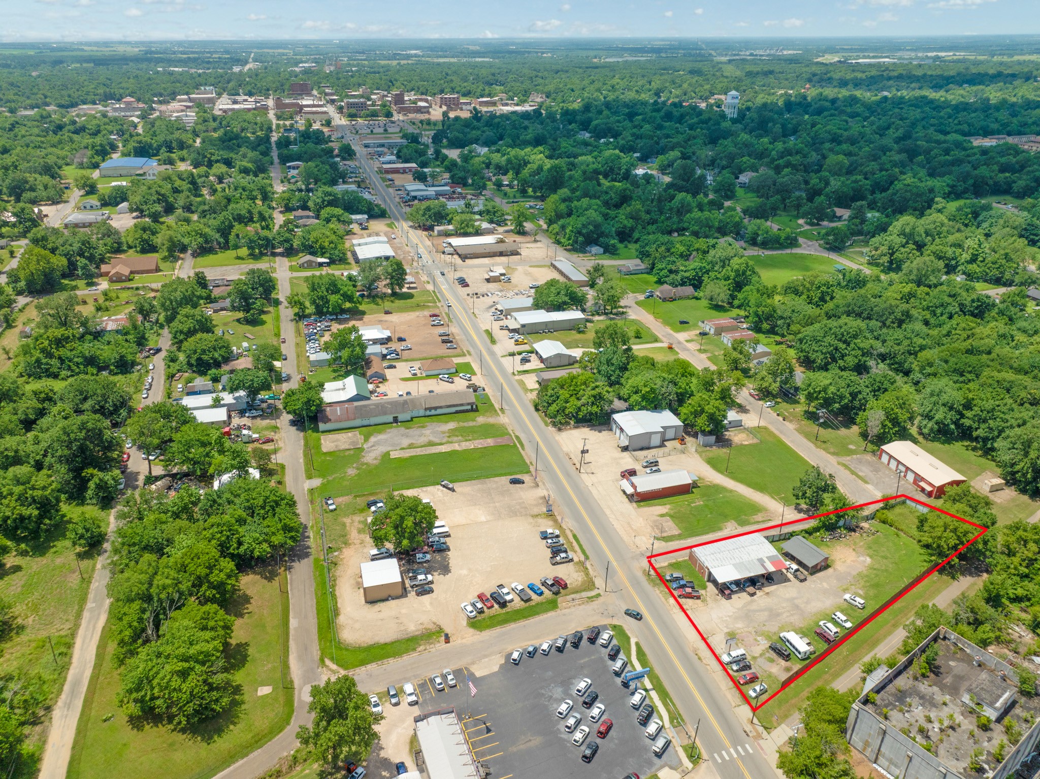 1121 N Main Street Paris TX 75460