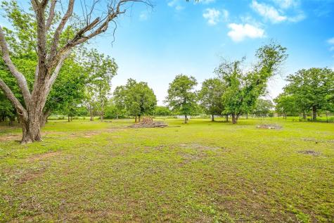 2716 E Farm To Market 4 Cleburne TX 76031