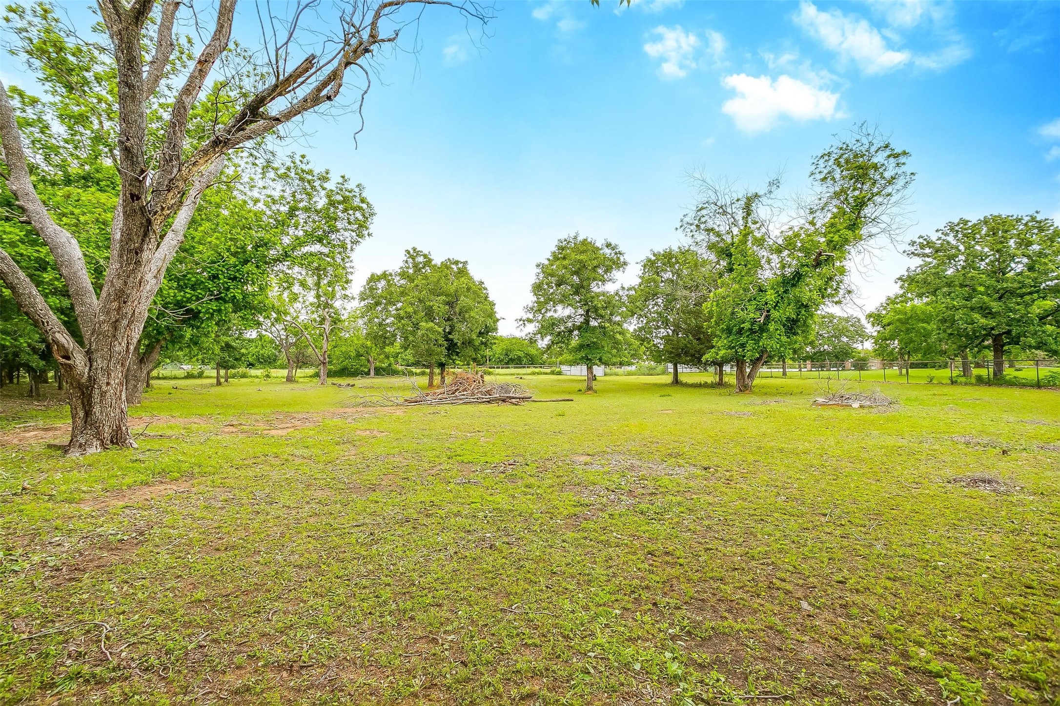 2716 E Farm To Market 4 Cleburne TX 76031