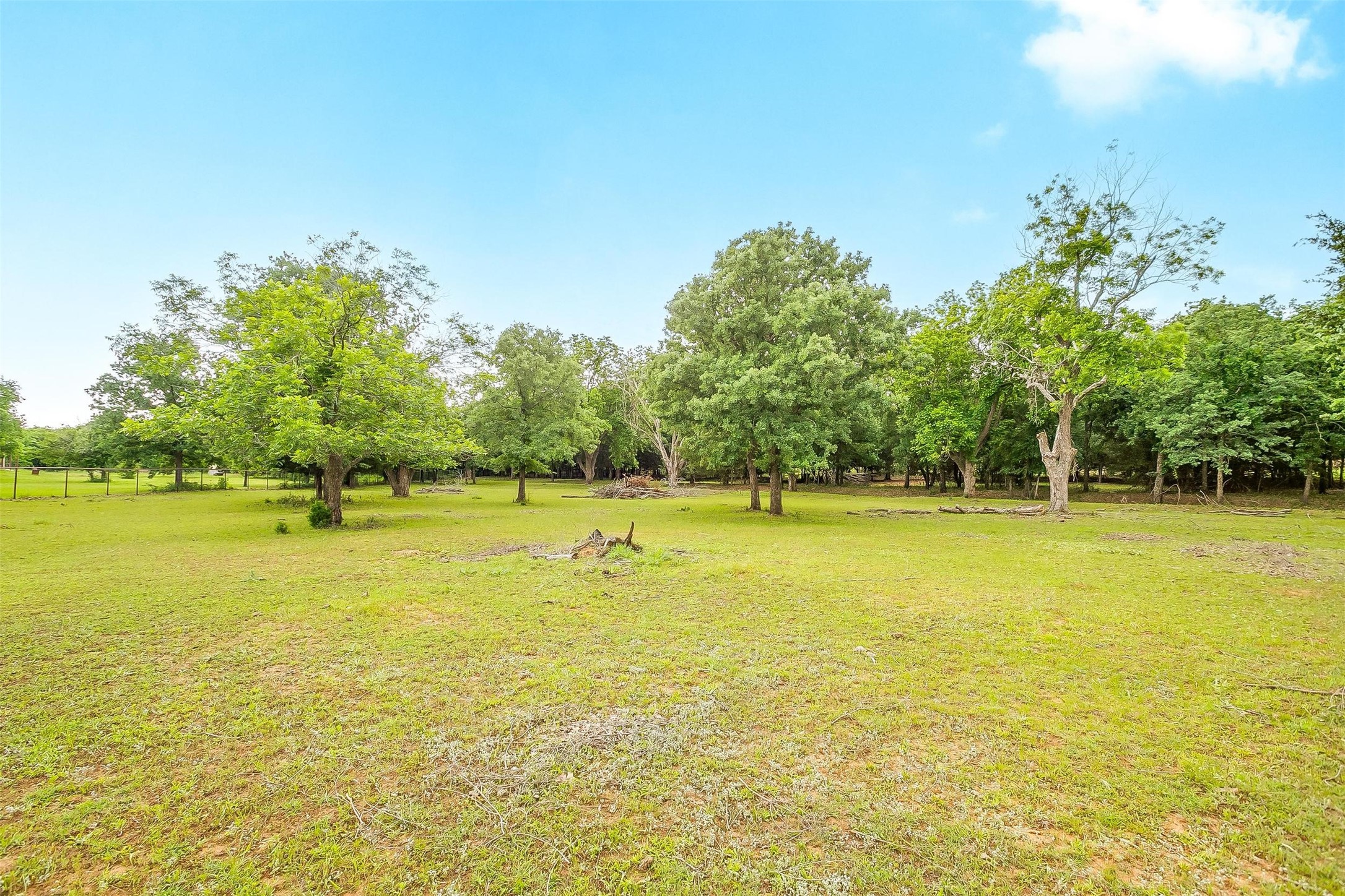 2716 E Farm To Market 4 Cleburne TX 76031